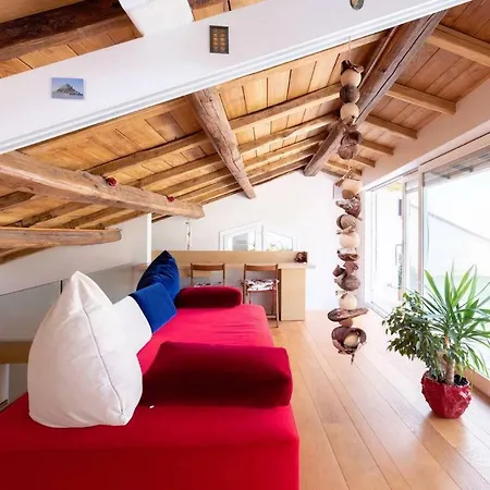 Apartman Central Trevi Luxury Penthouse *
