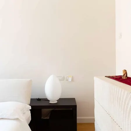Central Trevi Luxury Penthouse 아파트 로마